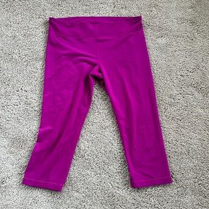 Under Armour leggings, gently used.